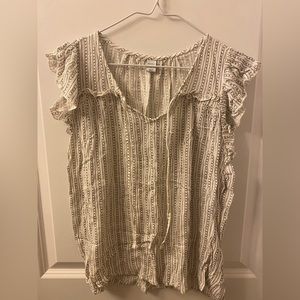 White and black sleeveless top